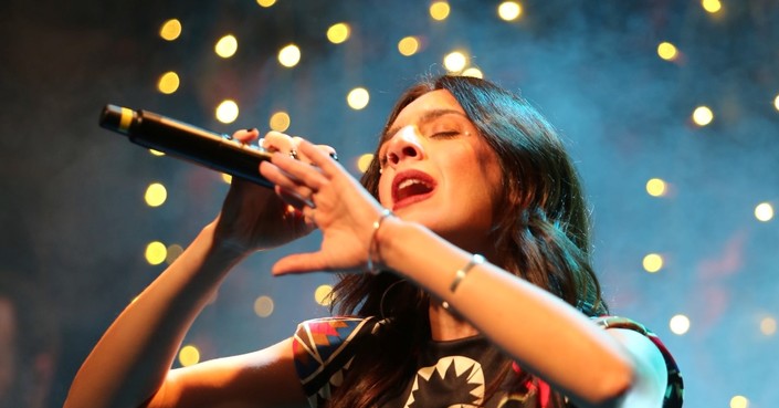 Ο Θείος Άρης είδε live την εξαιρετική Βασιλική Μιχαλοπούλου στο Σταυρό του Νότου