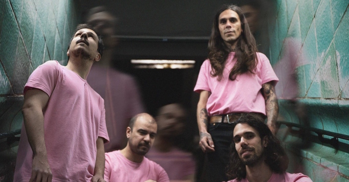 "Next In Line" :: πρώτο full length άλμπουμ από Common People